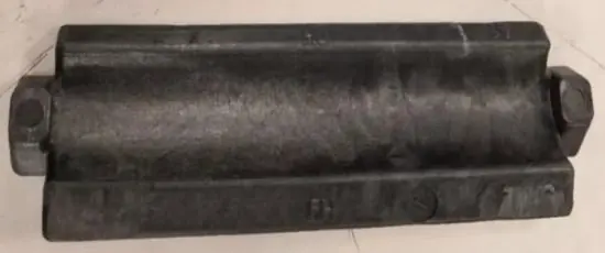 Cold-resistant baffle base