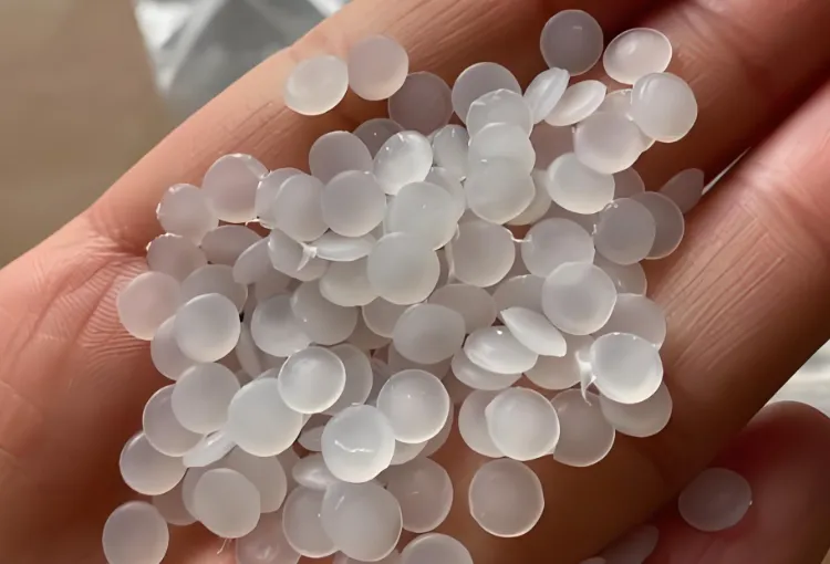 PVDF injection molding material