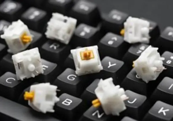 Overmolding vs Insert Molding: Key Differences, Materials & How to Choose