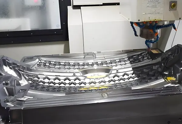 Large Part Injection Molding: Machine Specifications, Tonnage Calculation & Process Optimization