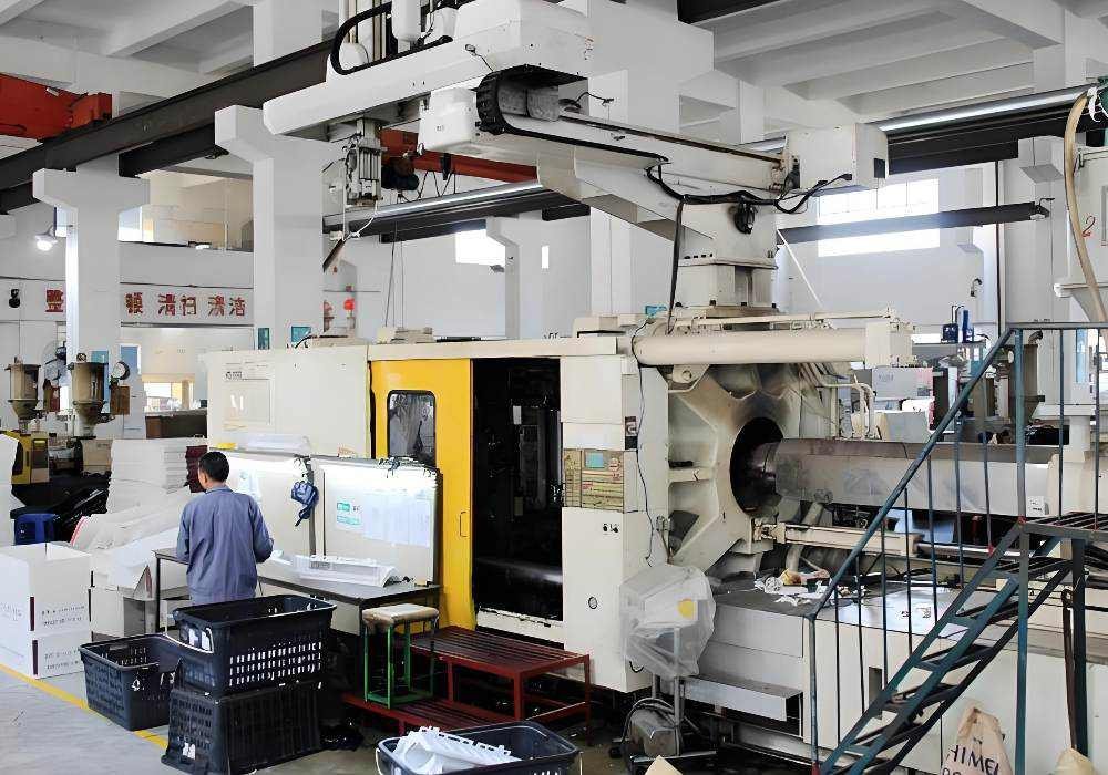 A Complete Guide to Injection Molding Machines: What You Need to Know?