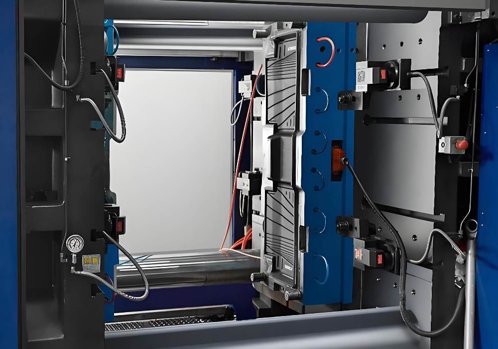 Choosing the Right Injection Molding Process for Your Manufacturing Needs