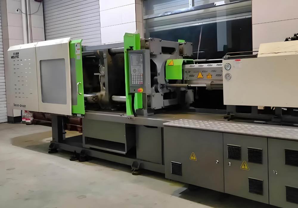 Types of Injection Molding Machines