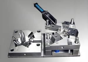 Parting Line in Injection Molding: Understanding Its Impact on Design Optimization