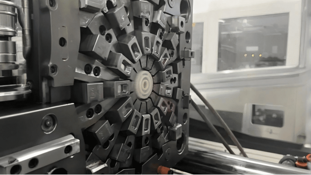 Injection Molding vs Thermoforming: Key Differences & Comparisons