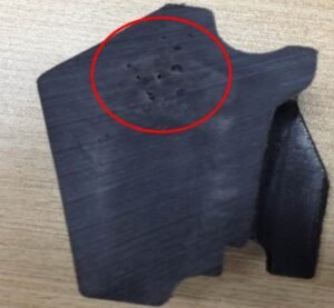Shrinkage Holes in Thick-Walled Parts