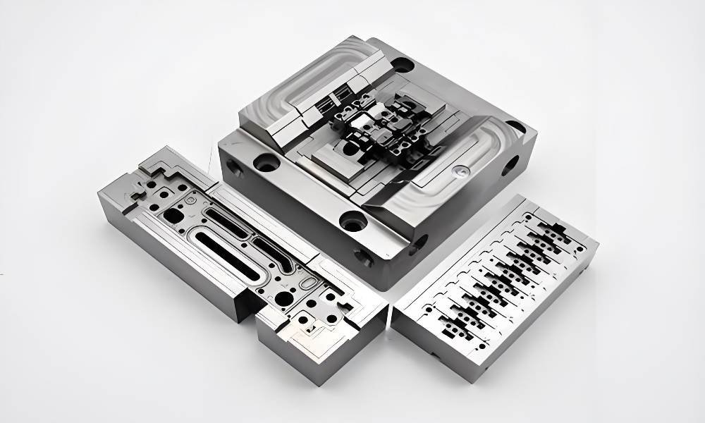 Benefits of Precision Injection Molding for Small Parts