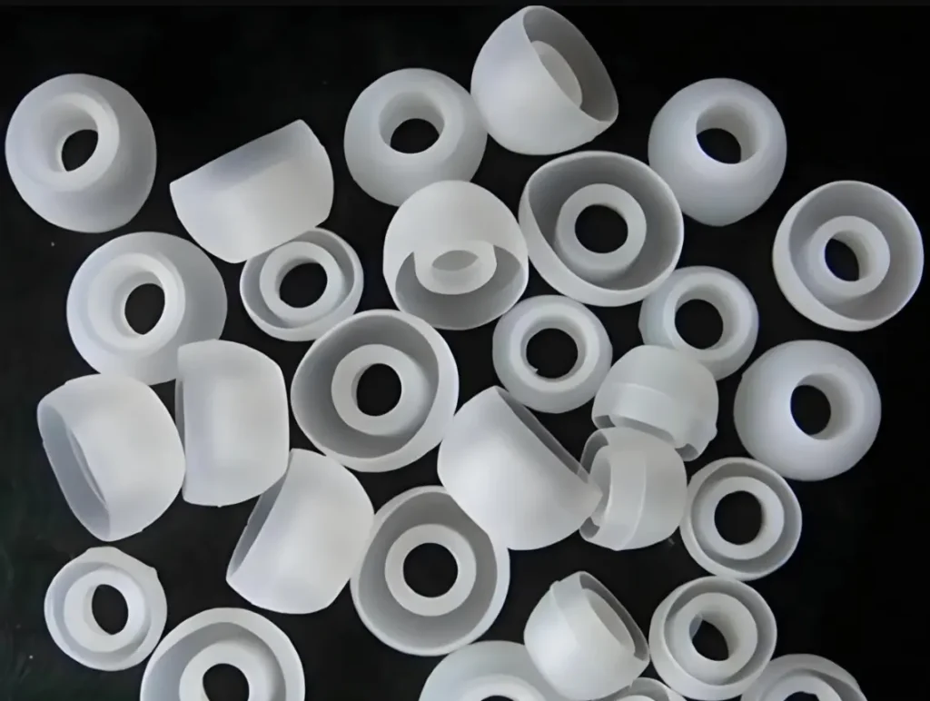 LSR injection molding in Fecision