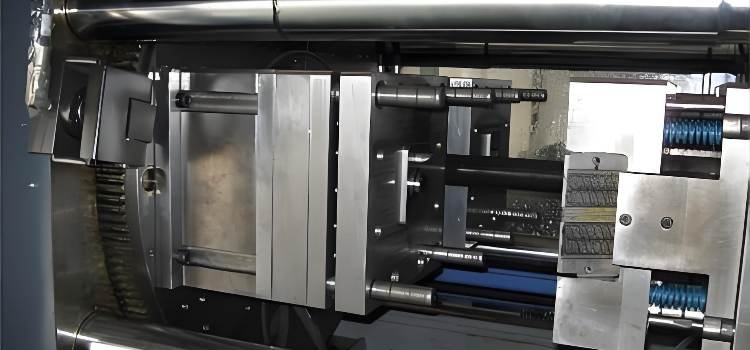 Tonnage Calculation Methodology for Large Part Injection Molding