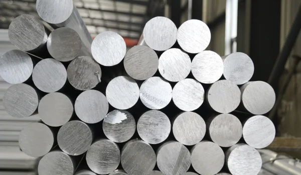 Aluminum Aluminum