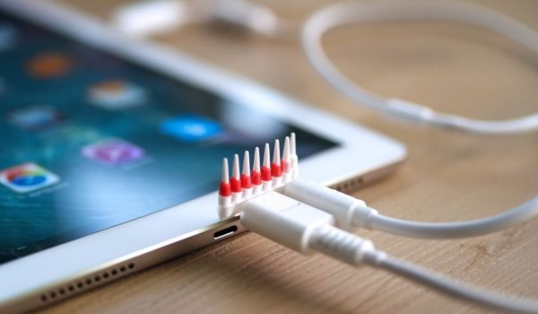 Pogo Pin Application-Consumer Electronics What Is a Pogo Pin Charger