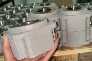 Sandblasting for metal parts Sandblasting for metal parts