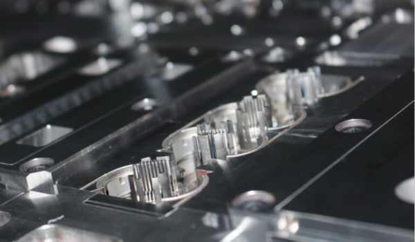 injection molding injection molding