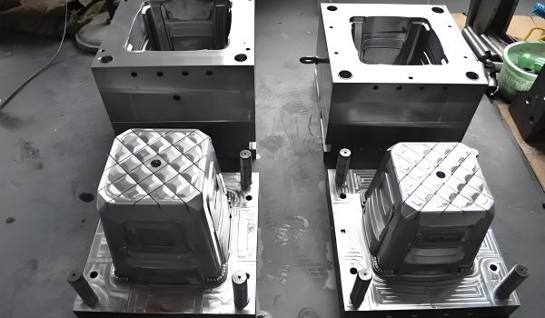 mold-1 How to Clean Injection Molds the Right Way: Step-by-Step Guide